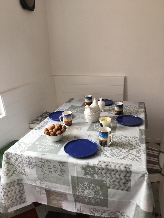 Bed and Breakfast Chasa Sassalbo Poschiavo Esterno foto