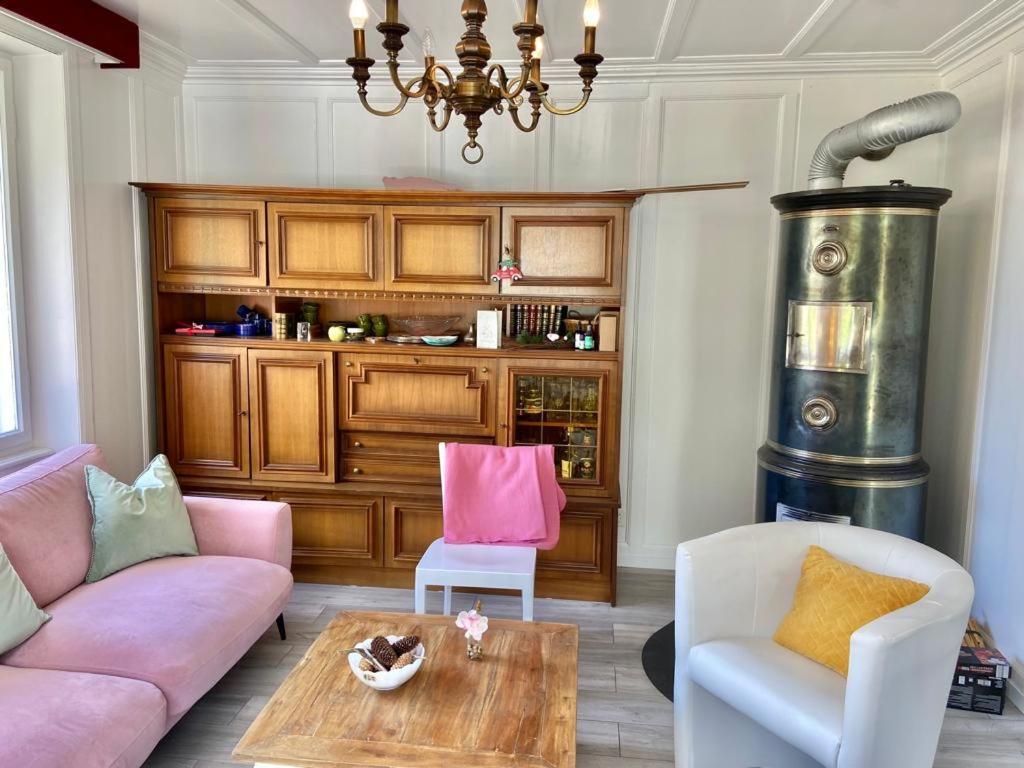 Bed and Breakfast Chasa Sassalbo Poschiavo Esterno foto