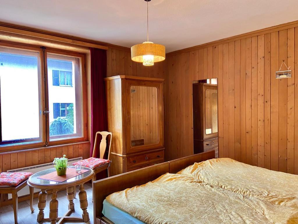 Bed and Breakfast Chasa Sassalbo Poschiavo Esterno foto